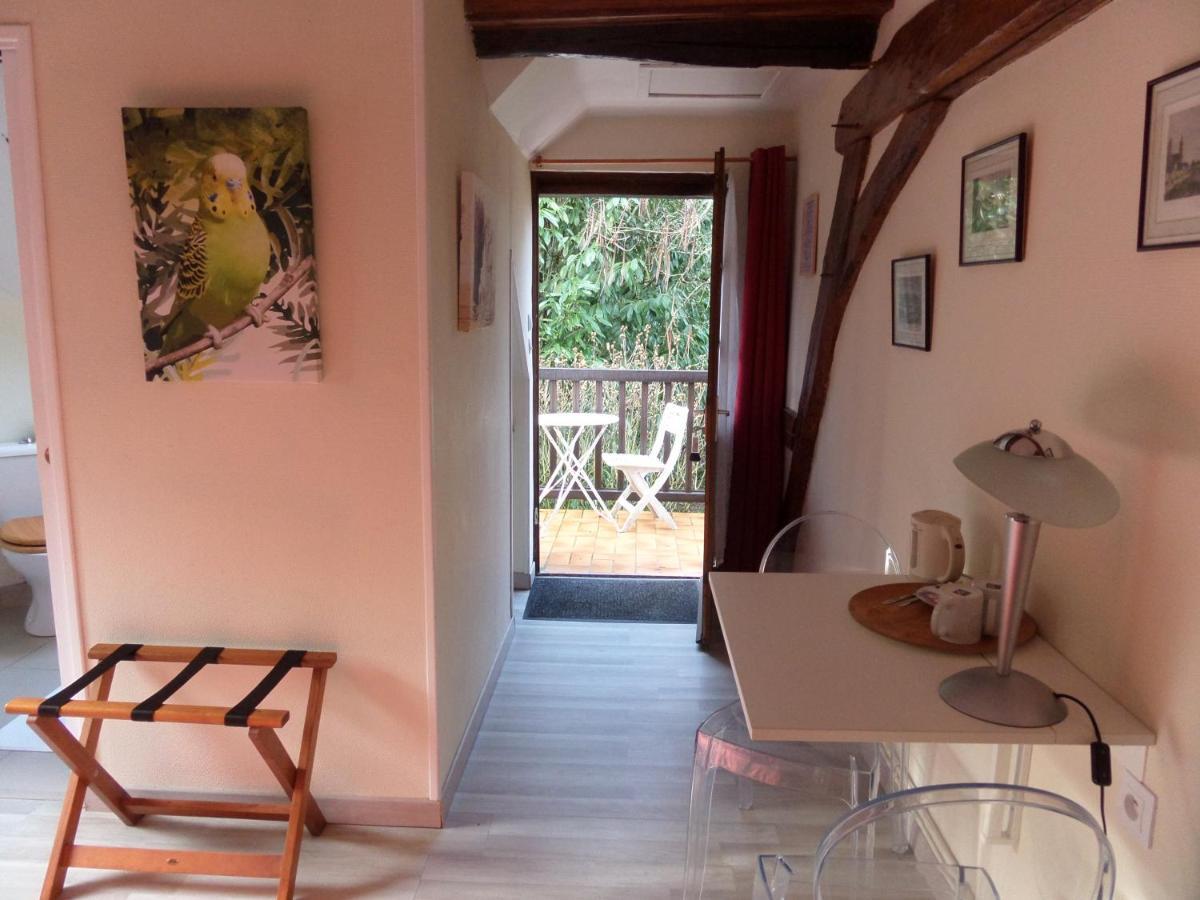 Le Moulin De La Planche Bed & Breakfast Cerelles Ngoại thất bức ảnh