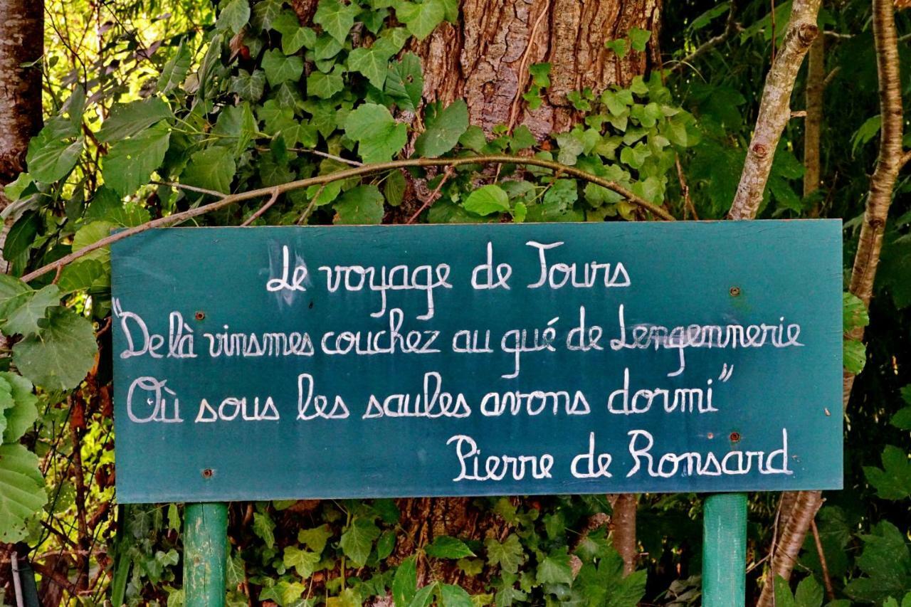 Le Moulin De La Planche Bed & Breakfast Cerelles Ngoại thất bức ảnh